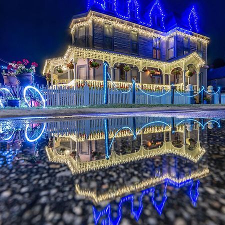 Grand Gables Inn パラトカ エクステリア 写真