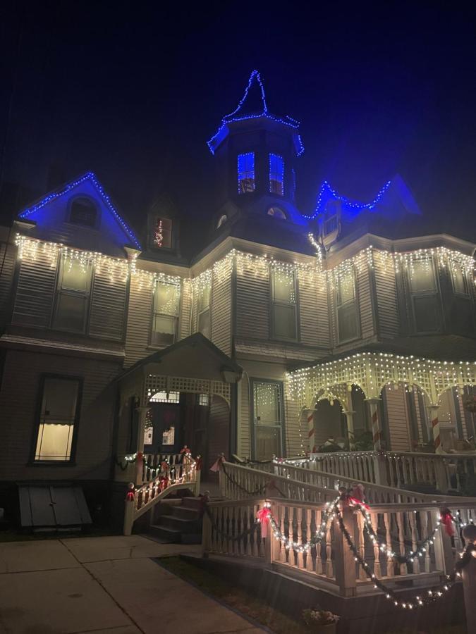 Grand Gables Inn パラトカ エクステリア 写真