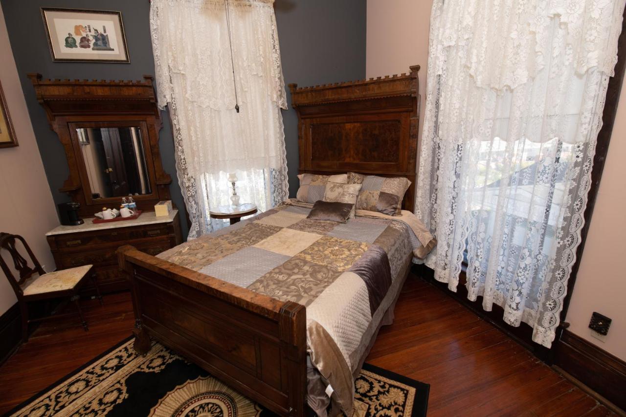 Grand Gables Inn パラトカ エクステリア 写真