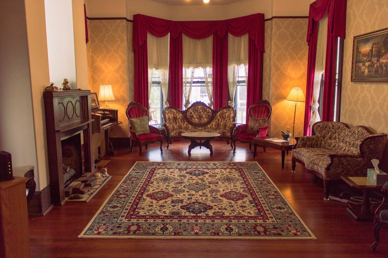 Grand Gables Inn パラトカ エクステリア 写真