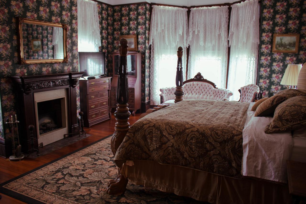 Grand Gables Inn パラトカ エクステリア 写真