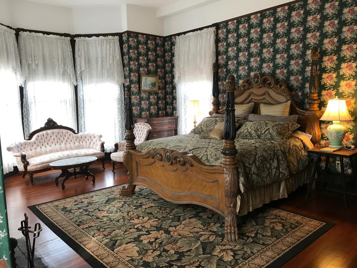 Grand Gables Inn パラトカ エクステリア 写真